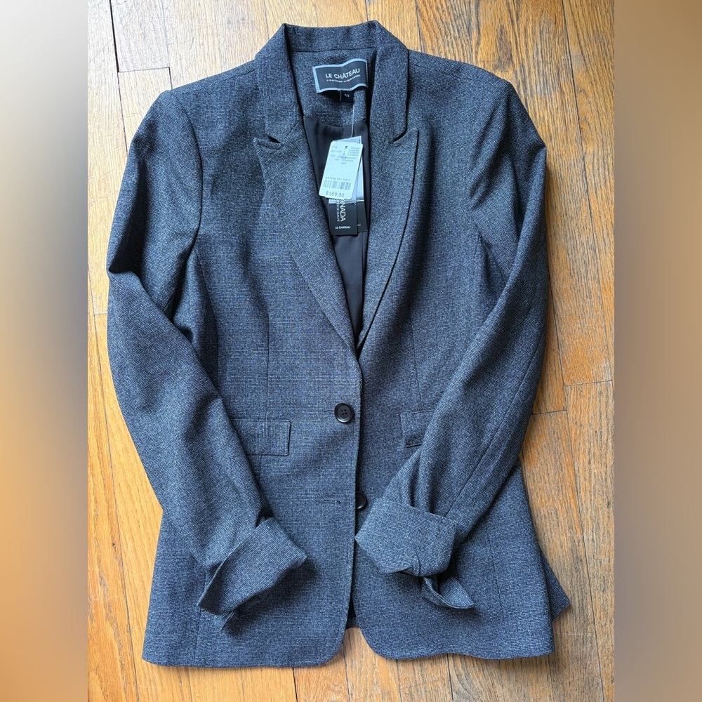 LE CHATEAU Blazer